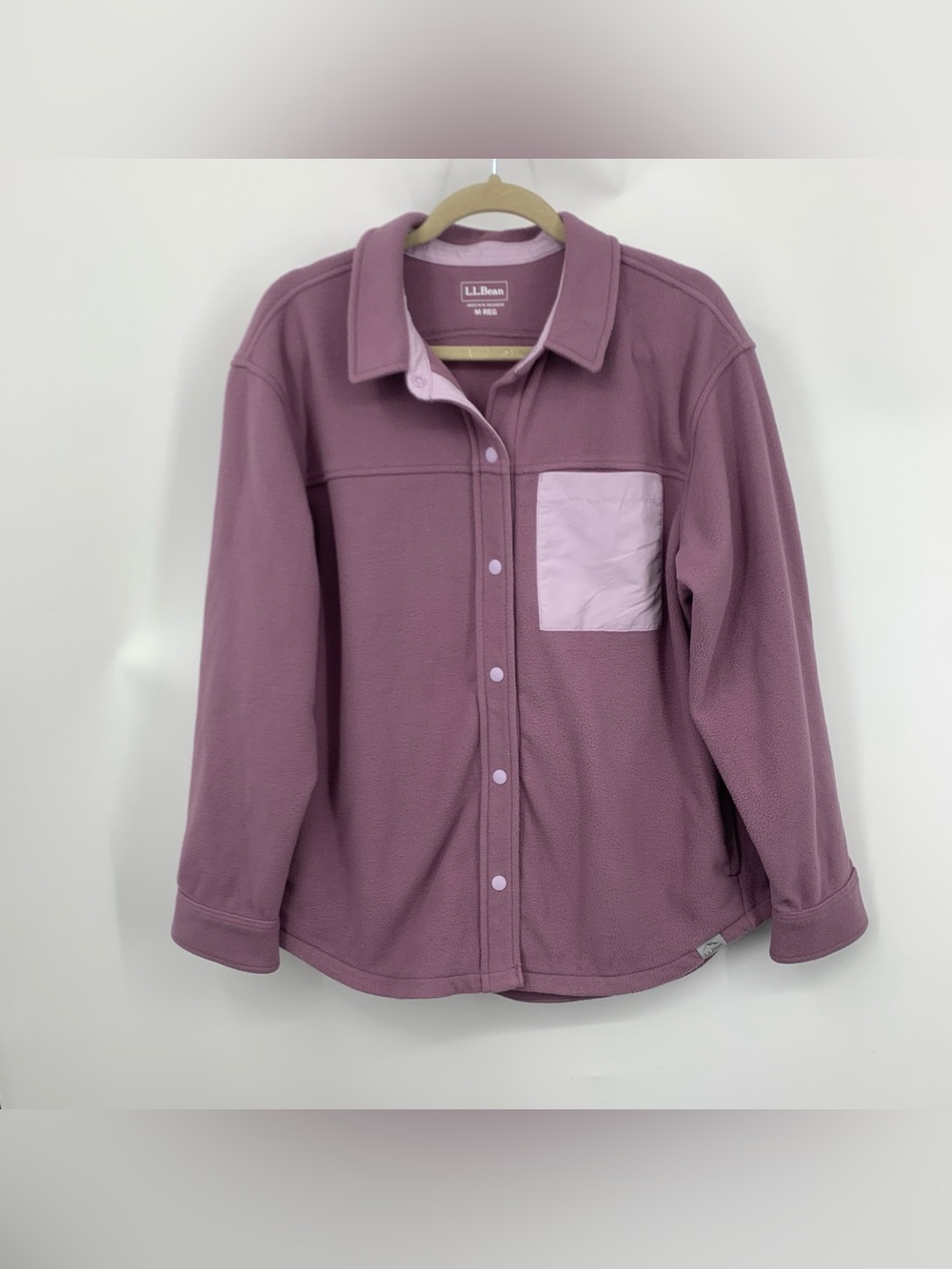 LL Bean Women Size Medium Shirt Purple Fleece Snap Down Top Long Sleeve
